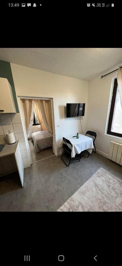 Apartamento T2 Proche Gare Avec Wifi 1Er Etage Chartres Exterior foto